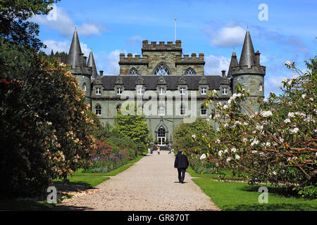 L'Écosse, château de Inveraray, place dans l'autorité unitaire Argyll et Bute, est situé sur la rive du Loch Fyne d'admission Banque D'Images