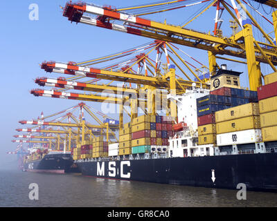 Containerterminal Bremerhaven Banque D'Images