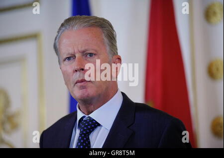 Le Dr Reinhold Mitterlehner. Le vice-chancelier autrichien et ministre fédéral de la science, de la recherche et de l'économie Banque D'Images