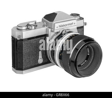 1970 Nikkormat FT en argent avec 55mm Micro Nikkor Banque D'Images