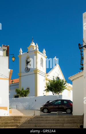 Dans l'église, Ferragudo Algarve, Portugal, Europe Banque D'Images