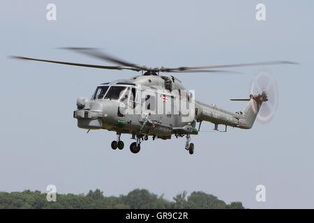 La marine royale britannique construit westland lynx hma.8 xz719 hélicoptère '672' retour aux bases de la Royal Naval Air Station yeovilton Banque D'Images