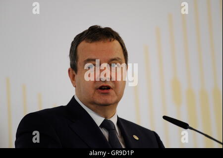 Le ministre des Affaires étrangères serbe, Ivica Dacic Banque D'Images