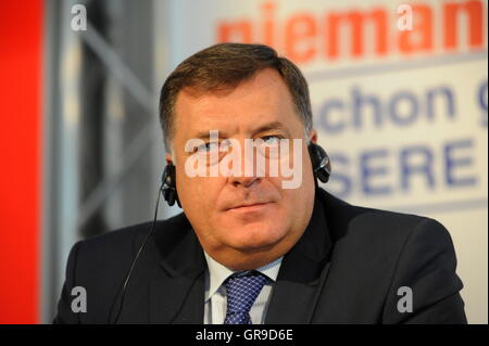 Conférence de presse avec le président de la République de Srpska Milorad Dodik Banque D'Images