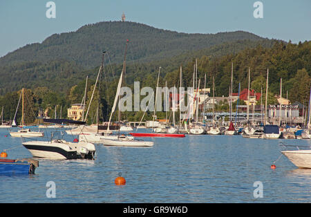 Sur la baie de Velden Wörthersee en Carinthie Banque D'Images