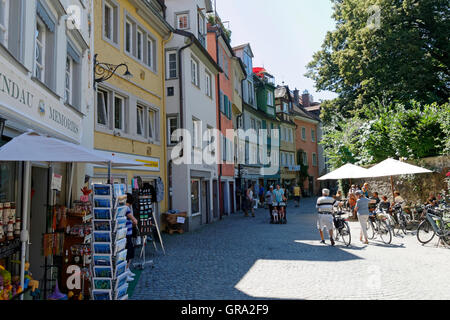 Rue étroite, Lindau, souabe, Bavière, Allemagne, Europe Banque D'Images