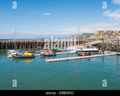 Une partie du port de West Bay, Dorset, sur la côte sud de l'Angleterre. Banque D'Images