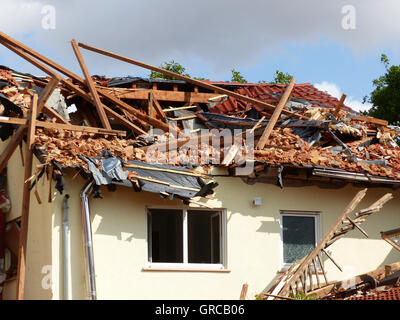 Maison détruite après la tempête, Framersheim, Rhénanie-Palatinat Banque D'Images