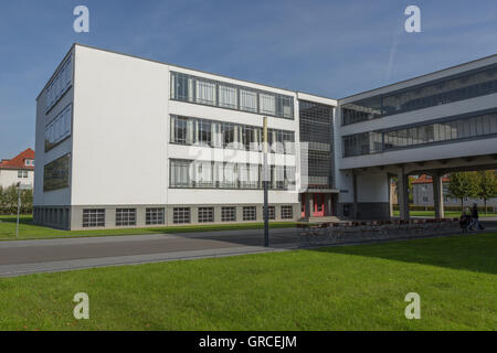 Une aile de la Bauhaus à Dessau Banque D'Images