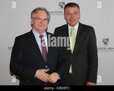 Dr. Reiner Haseloff Cdu Ministre-président de Saxe-Anhalt, Holger Stahlknecht Le ministre de l'intérieur Cdu de Saxe-Anhalt Banque D'Images