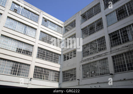 Les vieux pigeons Custard Factory dans digbeth Birmingham Banque D'Images