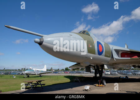 Avro Vulcan B Mk 2 aéronefs en exposition au Musée de l'air de Newark, Nottinghamshire, Angleterre. Banque D'Images