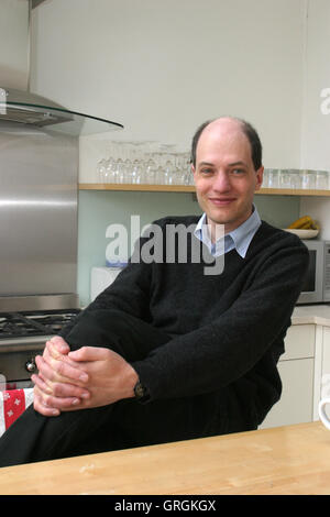 Philosophe Alain de Botton à Londres. Auteur de l'architecture du bonheur, les consolations de la philosophie. Banque D'Images