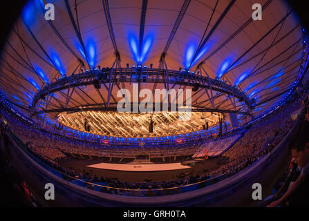 Stade Maracana à l'atmosphère à la fin de la cérémonie d'ouverture des Jeux Paralympiques de 2016 de Rio, Rio de Janeiro, Brésil, 07 septembre 2016. Photo : Jens Buettner/dpa Banque D'Images