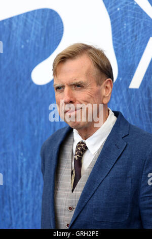 Venise, Italie. 7 Septembre, 2016. Timothy Spall, acteur du film 'Le Voyage', directeur Nick Hamm, au photocall, 73th Festival International du Film de Venise Photo Credit : Ottavia Da Re/Sintesi/Alamy Live News Banque D'Images