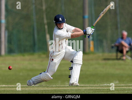 La CCC Essex 2e XI vs Suffolk CCC - Cricket Friendly à Billericay Cricket Club - 18/04/10 Banque D'Images