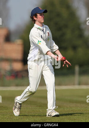 La CCC Essex 2e XI vs Suffolk CCC - Cricket Friendly à Billericay Cricket Club - 18/04/10 Banque D'Images