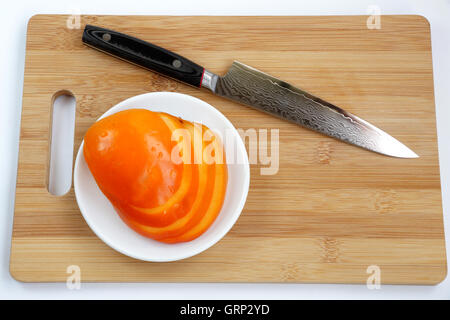 Cuisine Couteaux avec une lame d'acier damassé Banque D'Images