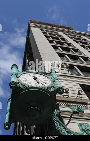 Le bâtiment Marshall Fields dans le centre-ville de Chicago, IL, USA Banque D'Images