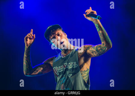 Rappeurs Fedez et J-Ax en live au Festival Ritmika 2016 à Moncalieri, près de Turin. (Photo par Alessandro Bosio / Pacific Press) Banque D'Images