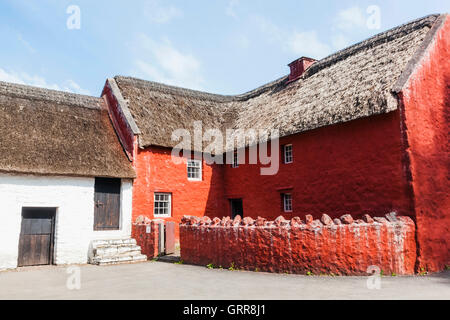 Pays de Galles, Cardiff, St Fagan's, Musée de la vie galloise, Maison de Village Historique Banque D'Images