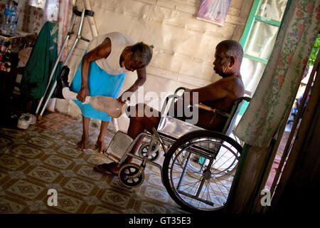 - Chagos 04/04/2012 - Ile Maurice - un très mauvais réfugiés chagossiens famille à Baie du Tombeau, Île Maurice - Olivier Goujon / Le Pictorium Banque D'Images