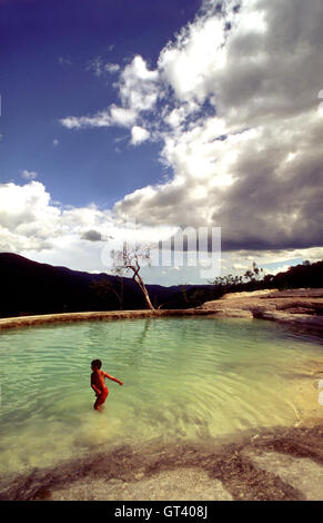 San Lorenzo Albarradas. Hierve el Agua, formations rocheuses naturelles dans l'État mexicain de Oaxaca Banque D'Images