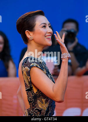 Toronto, Canada. Sep 8, 2016. L'actrice chinoise et membre du jury Zhang Ziyi assiste à la première mondiale du film d'ouverture 'The Magnificent Seven' au Roy Thomson Hall au cours de la 2016 Toronto International Film Festival de Toronto, Canada, le 8 septembre 2016. © Zou Zheng/Xinhua/Alamy Live News Banque D'Images