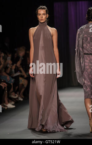 New York, USA. Sep 9, 2016. Ujourd'hui Shakar Printemps Été 2017 à la Fashion Week de New York . Crédit photo : Rudy k/Alamy Live News Banque D'Images