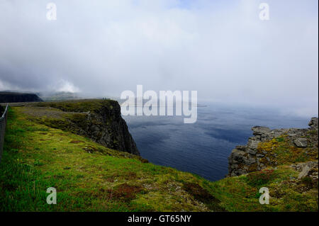 Au milieu de l'été sea mist à Nordkapp Banque D'Images