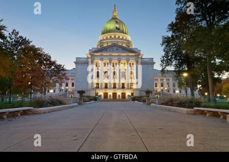 State Capitol building, à Madison. Image de State Capitol building à Madison, Wisconsin, USA. Banque D'Images