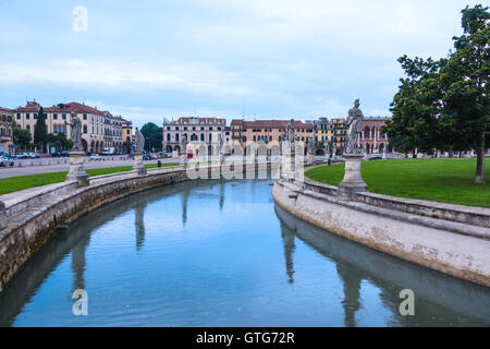 Piazza de Prato della Valle, Padova, Italie. Banque D'Images