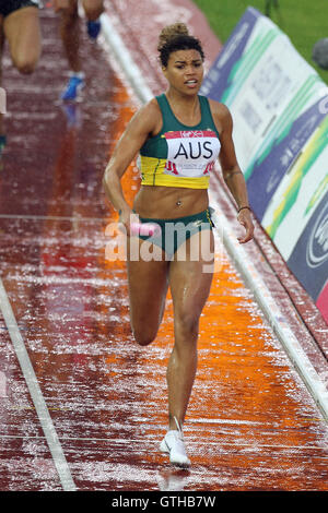 Morgan Mitchell de l'Australie dans l'Athlétisme 4x400m relais finale à Hampden Park, dans les jeux du Commonwealth de 2014 Glasgow Banque D'Images