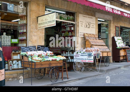 foie gras shop in paris Aux Ducs de Gascogne Stock Photo - Alamy