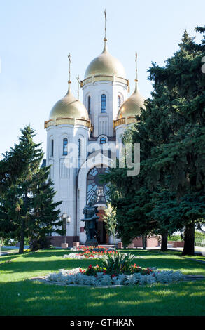 Volgograd, Russie - le 27 juin 2016 : l'église All Saints en Russie, Volgograd sur Mamaev Kurgan Banque D'Images