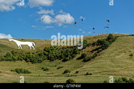 White Horse at Westbury avec ailes volantes Banque D'Images