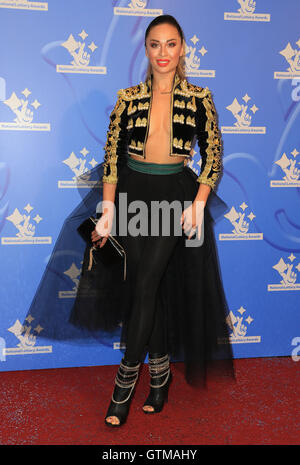 Katya Jones arrive aux London Studios dans le centre de Londres pour célébrer les gagnants des National Lottery Awards de cette année, la recherche des projets préférés de UKs financés par Lottery. Banque D'Images