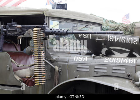 USA world war 11 jeep armé d'un fusil d'assaut Banque D'Images