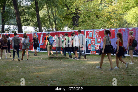 Berlin, Allemagne. 10 Sep, 2016. Les visiteurs du festival à pied à la fête de la musique à Berlin le 18/12/06, Allemagne, 10 septembre 2016. PHOTO : BRITTA PEDERSEN/dpa/Alamy Live News Banque D'Images