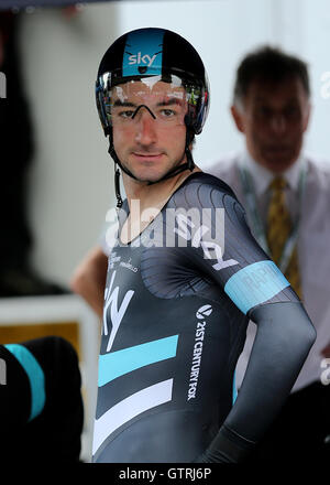 Bristol, Royaume-Uni. 10 Sep, 2016. Tour de Bretagne à vélo, l'étape 7a, Bristol. Elia Viviani de l'équipe Sky se prépare pour son temps d'Action : Crédit d'essai Plus Sport/Alamy Live News Banque D'Images