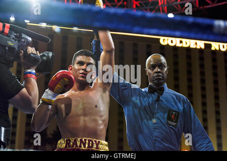 Las Vegas, Nevada, USA. 9 Septembre, 2016. La nuit au "Knockout D", présenté par la série D Las Vegas et DLVEC et est promu par Roy Jones Jr. Las Vegas' propre Randy Moreno se déplace à 4-0 avec sa victoire sur l'Irlande Gaige. Credit : Ken Howard/Alamy Live News Banque D'Images