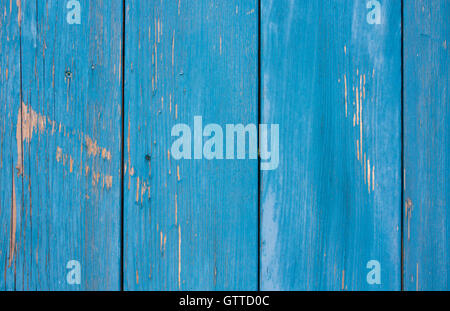 Détail d'une couleur bleu marine ancienne porte de bois dans village méditerranéen sur la côte Adriatique Banque D'Images