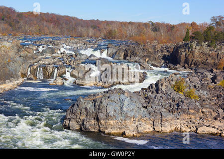 Panorama des Chutes du fleuve Potomac à Great Falls State Park en Virginie, aux États-Unis. Banque D'Images