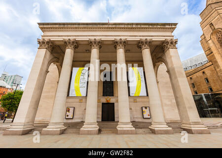 La Bibliothèque centrale de Manchester est le siège de la bibliothèque de la ville et de l'information publique à Manchester, en Angleterre. Banque D'Images