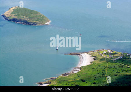 Vue aérienne de Penmon phare, Anglesey, Pays de Galles, Banque D'Images