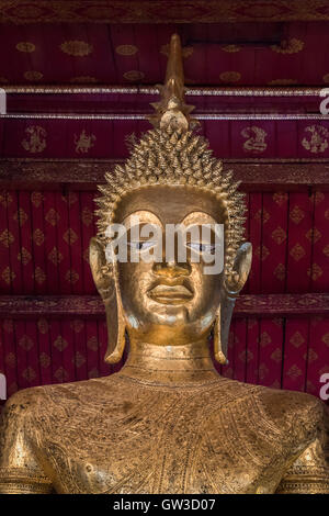 Tête de Bouddha, temple Wat Mai, Luang Prabang, Laos Banque D'Images
