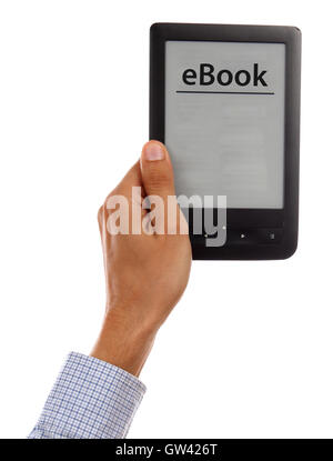 Tenir la main de l homme e-book reader isolé sur fond blanc en studio Banque D'Images