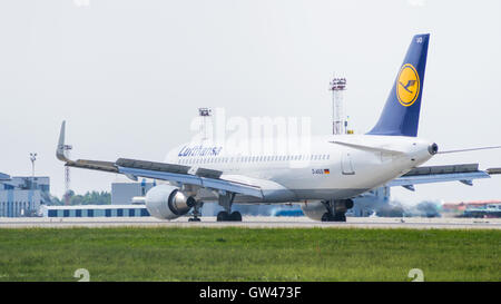 Airbus A320 par Lufthansa Banque D'Images