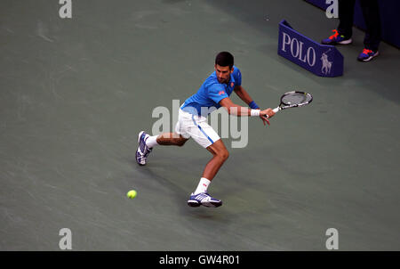 New York, États-Unis. Sep 11, 2016. Novak Djokovic lors de l'United States Open Tennis Championships finale contre la Suisse à Warwinka Stan de Flushing Meadows, New York le dimanche 11 septembre. Crédit : Adam Stoltman/Alamy Live News Banque D'Images