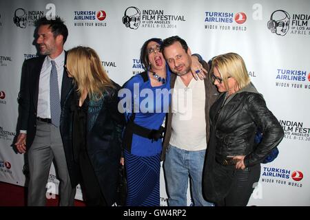 HOLLYWOOD, CA - 08 avril : David Arquette, Rosanna Arquette, Alexis Arquette, Richmond Arquette, Patricia Arquette à l'Indian Film Festival Premiere de 'vieux', Hollywood, Arclight, 08 avril 2014. Credit : Janice Ogata/MediaPunch Banque D'Images